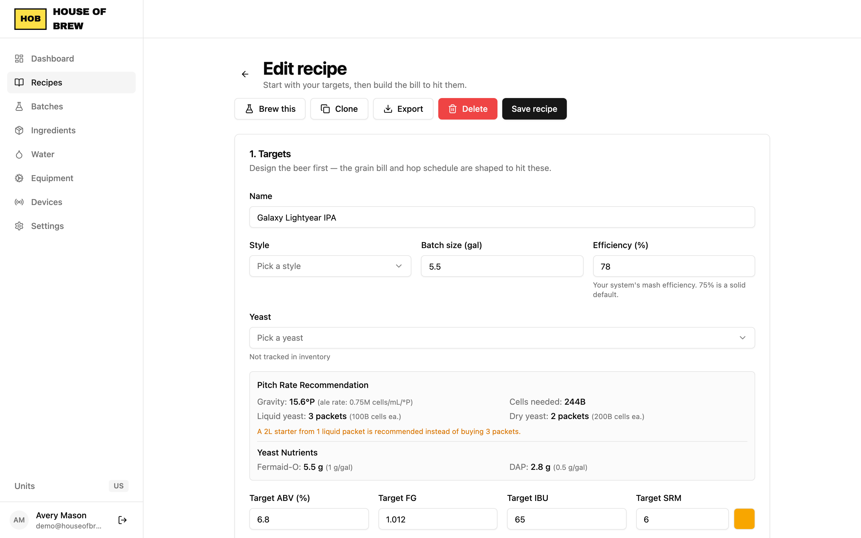 Recipe builder showing pitch rate, yeast nutrients, and target ABV/FG/IBU/SRM